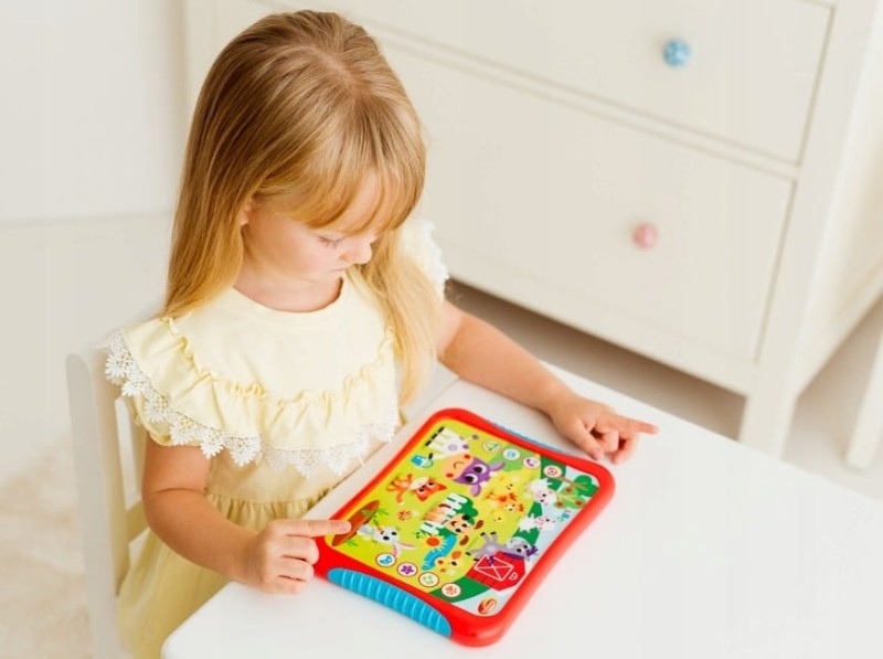 Edukacyjny tablet dla dzieci  Wiejska Sielanka Dumel Discovery