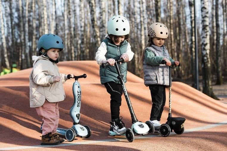 Kask z lampką LED na hulajnogę i rower dzieci 1-5 lat Brown Scoot & Ride