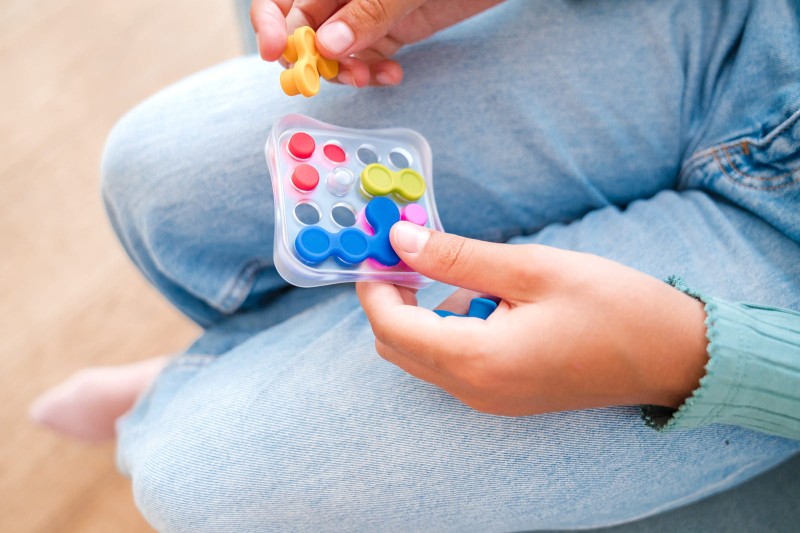 Smart Games Reverso dwustronna kieszonkowa gra umysłowa