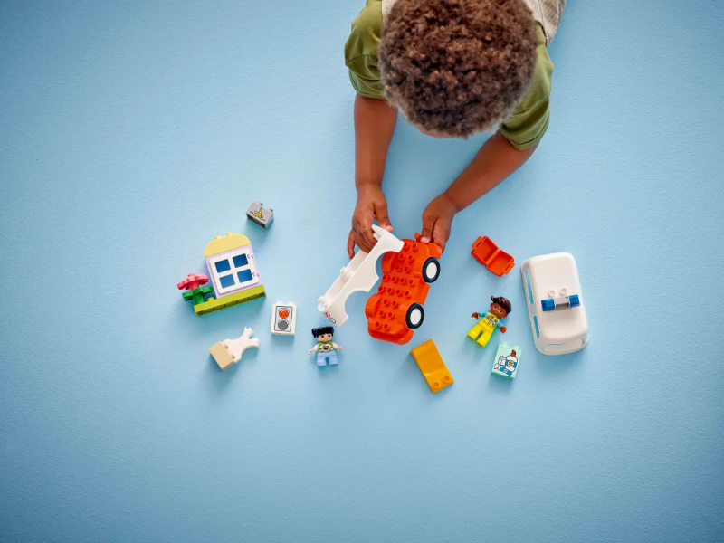 DUPLO Karetka z kierowcą Lego 10447