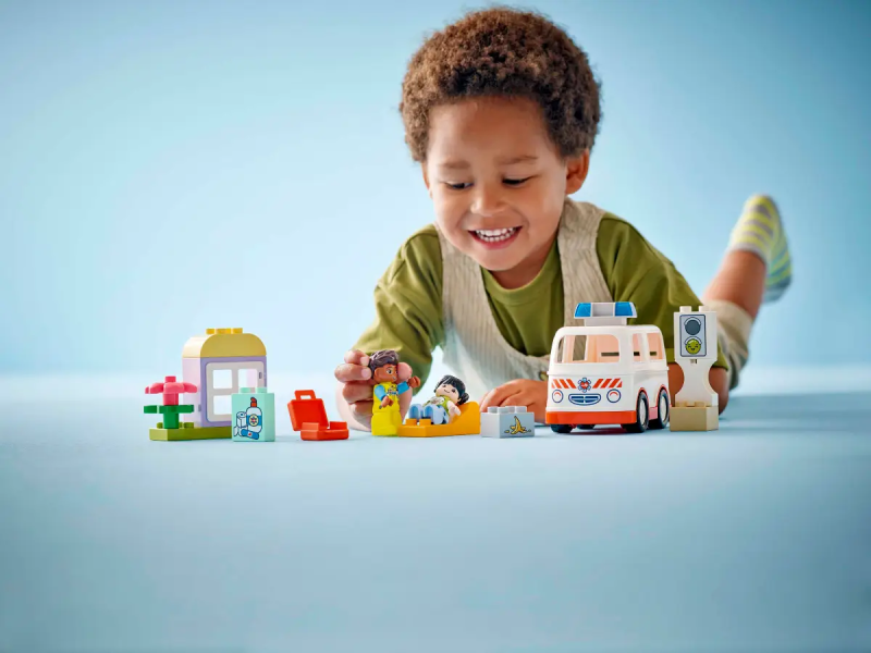 DUPLO Karetka z kierowcą Lego 10447