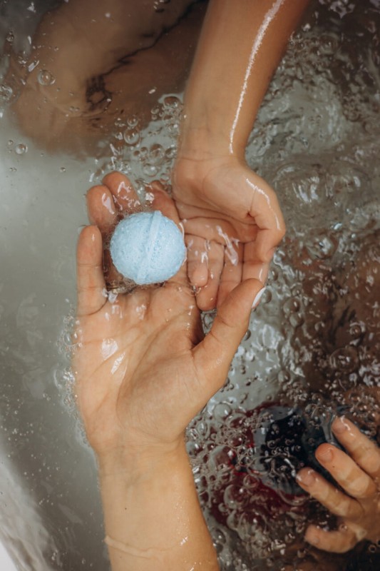 Musujące kule do kąpieli z zabawką niespodzianką 6 szt. Mini U