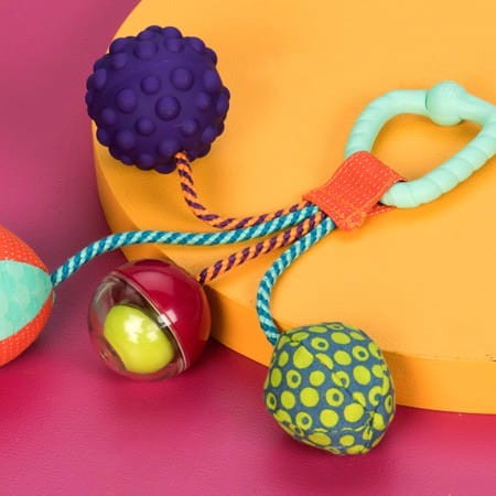 Gryzak z Piłeczkami Sensorycznymi Sounds So Squeezy - b.toys