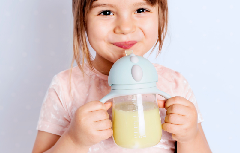 Bidon z Obciążoną Słomką Miętowy 260 ml - Kidodo