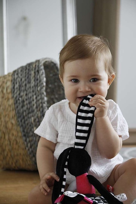 Króliczka Zabawka Kontrastowa - Mom's Care