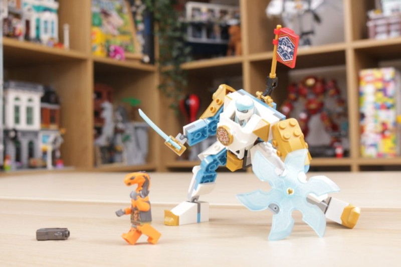 Klocki Lego NINJAGO 71761 Energetyczny mech Zane’a EVO