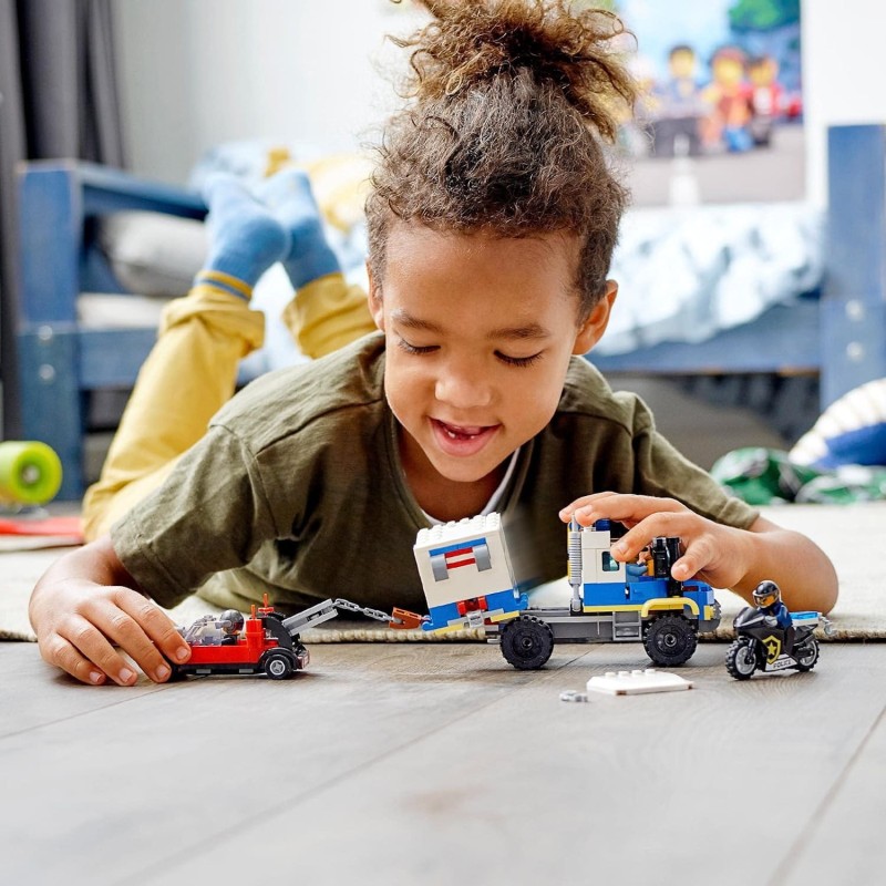 Klocki LEGO City Policyjny konwój więzienny 60276