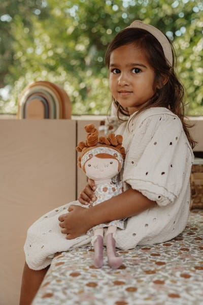 Lalka z Rudymi Włosami w Prezentowym Pudełku Ava 35 cm - Little Dutch