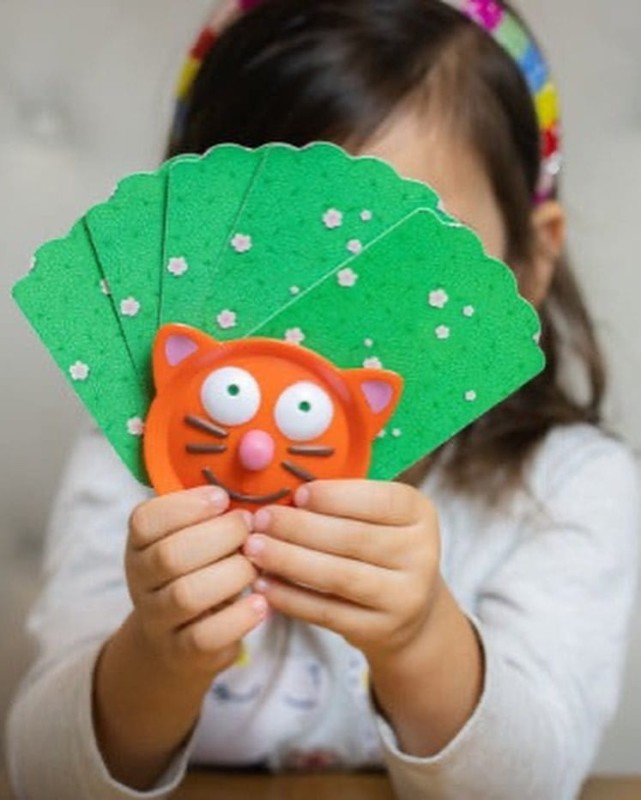 Uchwyt do trzymania kart Kotek Niebieski - Djeco