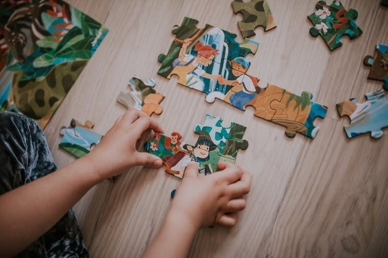 Puzzle w walizce 100 el. Przygoda w kraju Inków - Janod