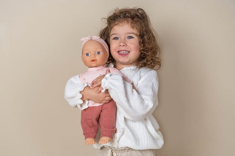 Lalka ze smoczkiem i butelką Lily Little Dutch
