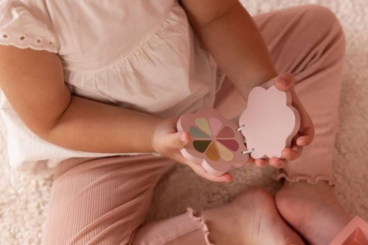 Drewniana Toaletka z Szufladką i 6 Akcesoriami - Little Dutch