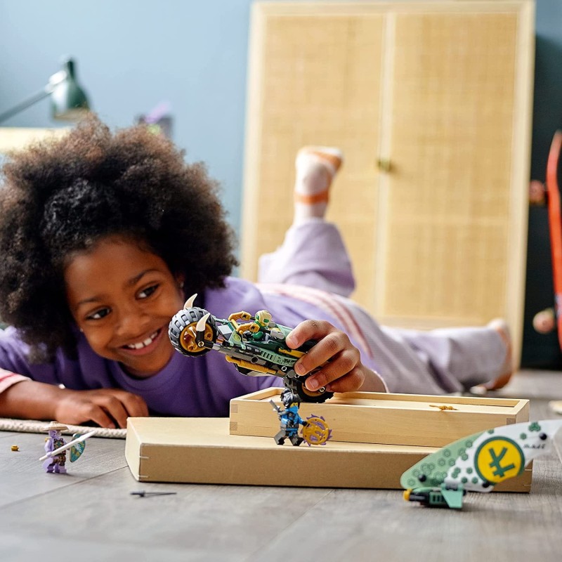 Klocki LEGO Ninjago Dżunglowy chopper Lloyda 71745