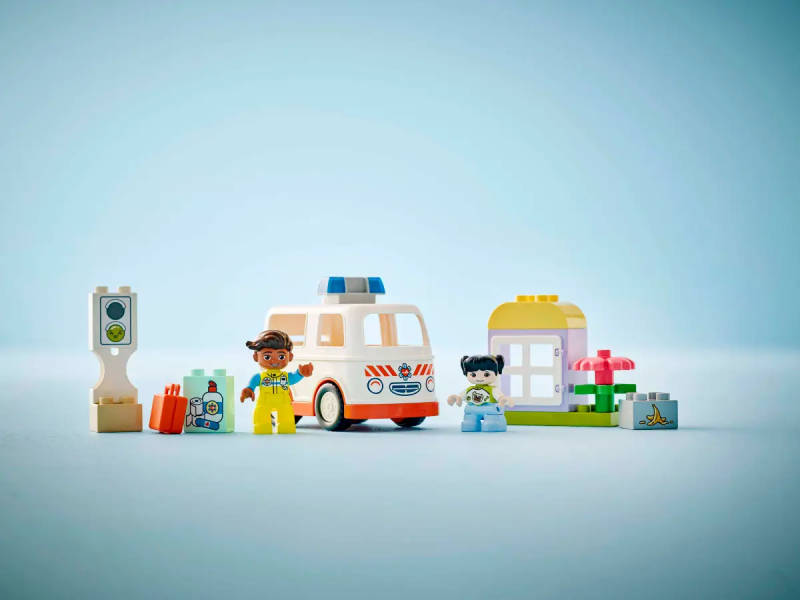 DUPLO Karetka z kierowcą Lego 10447
