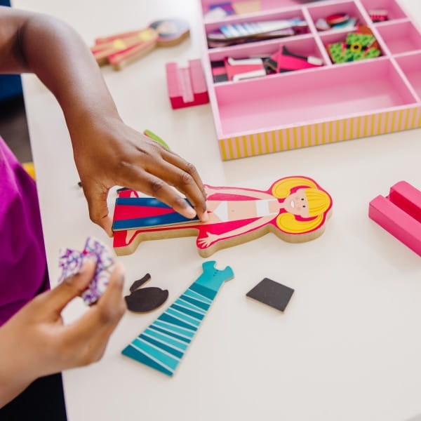 Ubieranka Magnetyczna Przyjaciółki - Melissa & Doug