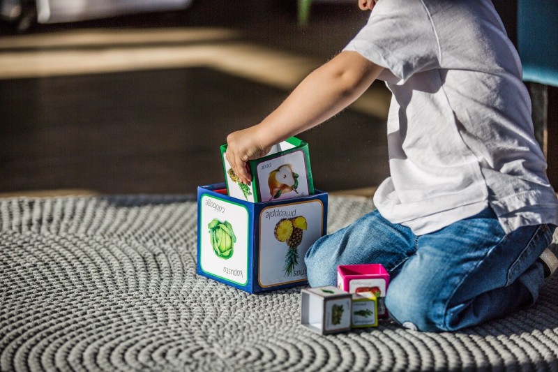 Kartonowe Klocki Wieża Owoce i Warzywa - Piramida Zabaw