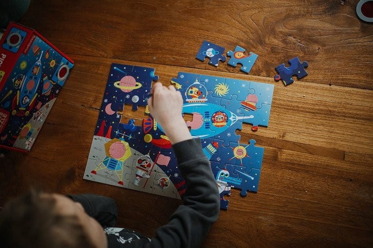 Puzzle z Lupą i Ukrytymi Elementami Kosmos 42el. - Mudpuppy