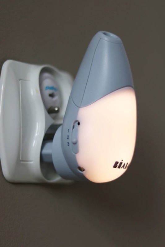 Lampka nocna LED, projektor gwiazd, czujnik płaczu i ruchu Pixie Star Mineral - Beaba