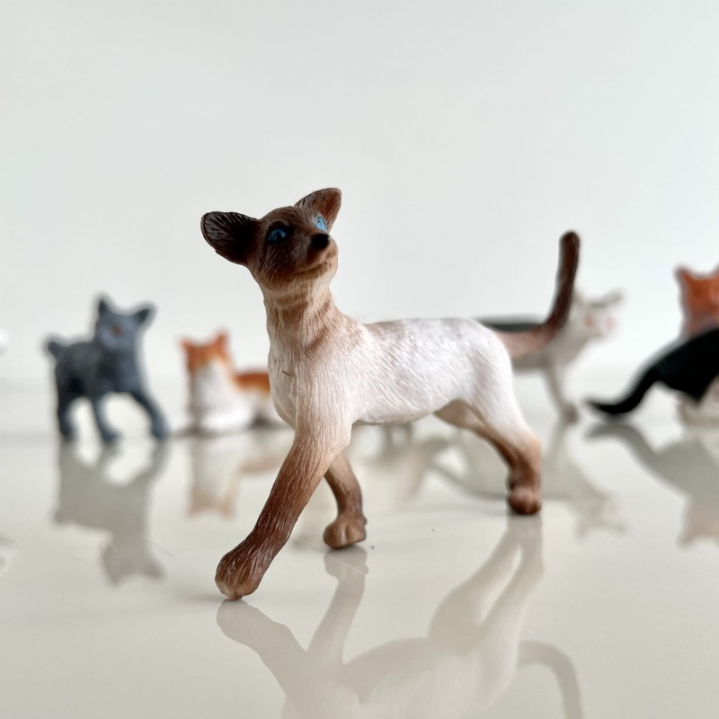 Figurki kotów 11 szt. w tubie Safari Ltd.