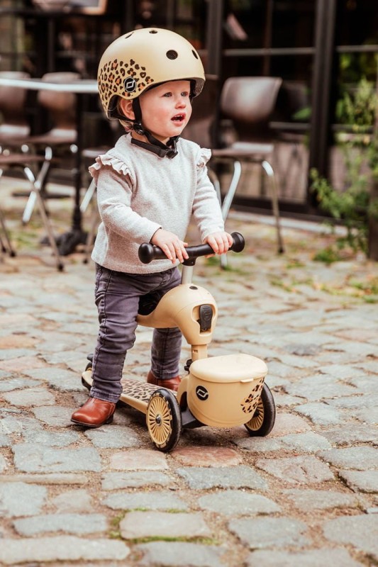 Hulajnoga Jeździk 2w1 z zamykanym schowkiem Highwaykick 1 Lifestyle Leopard Scoot & Ride