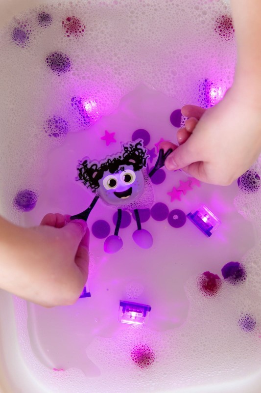 Glo Pals Kostki LED świecące w wodzie fioletowe 4 sztuki