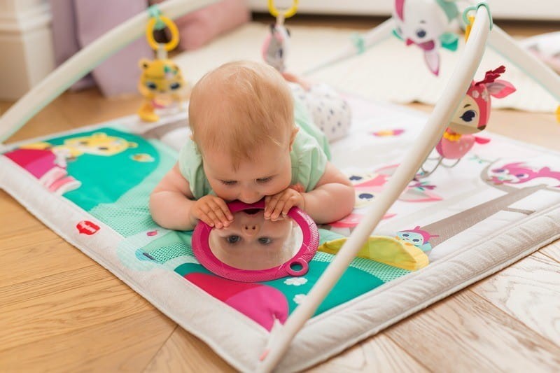 Mata edukacyjna z pałąkami Świat Małej Księżniczki - Tiny Love