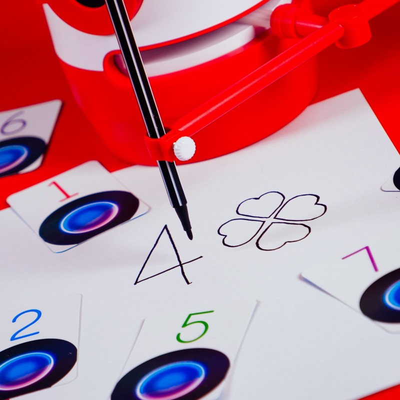 Step robot edukacyjny, mówi pisze rysuje