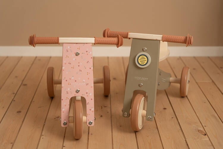 Drewniany rowerek trójkołowy różowy Little Dutch