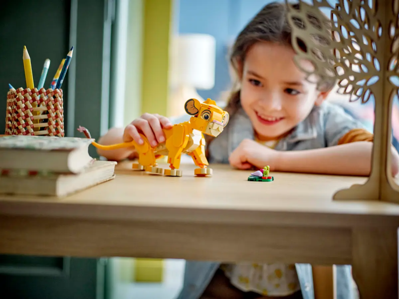 Król Lew lwiątko Simba Lego 43243
