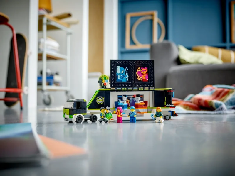 Ciężarówka na turniej gier Lego City 60388