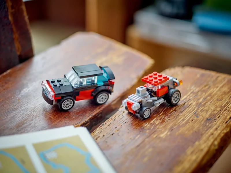 Lego Ciężarówka z platformą i helikopterem 31146