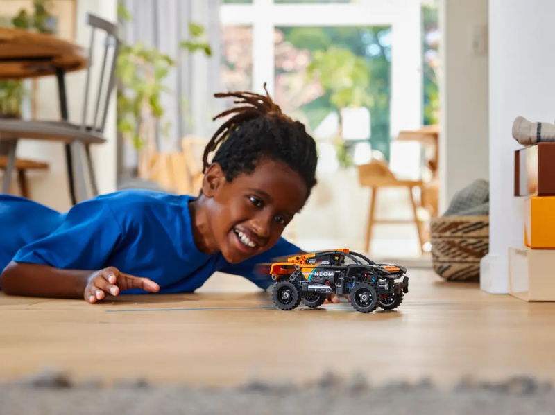 Lego Technic NEOM McLaren Extreme E Race Car 42166 pull-back