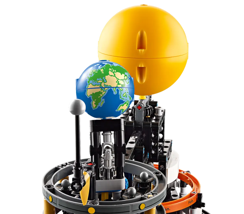 Planeta Ziemia i Księżyc na orbicie Lego Technic 42179