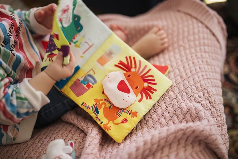 Miękka Książeczka z Pacynką Królik Dentysta - Lilliputiens