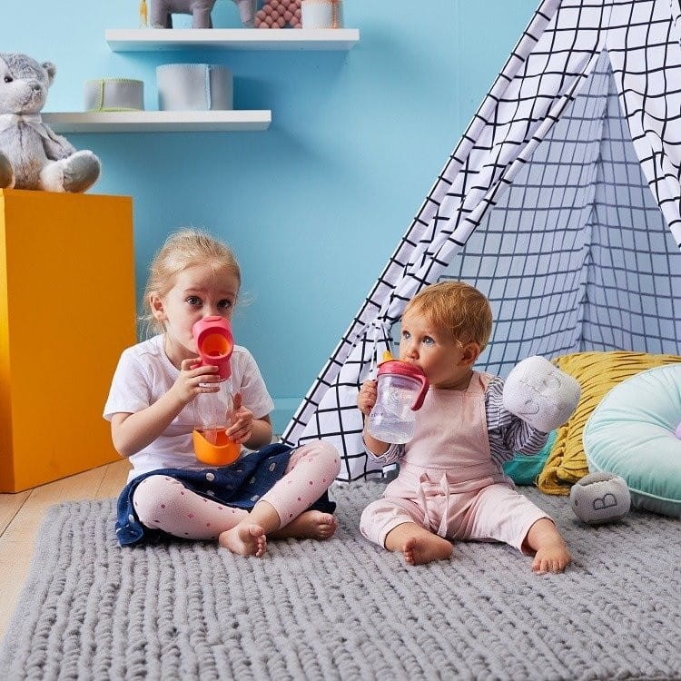 Butelka tritanowa ze słomką 450 ml Strawberry Shake - B.box