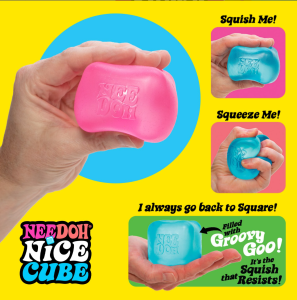 Schylling plastyczny gniotek kostka Nice Cube różowy