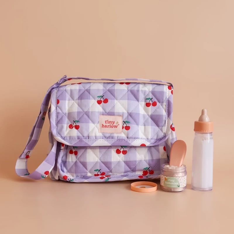 pol_pl_Tiny-Harlow-Torba-z-akcesoriami-dla-lalek-Lilac-Cherry-1008_1.webp