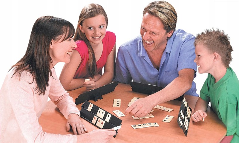 GRA-RUMMIKUB-klasyczna-gra-liczbowa-dla-calej-rodziny-2610-EAN-GTIN-5904754608534.jpg