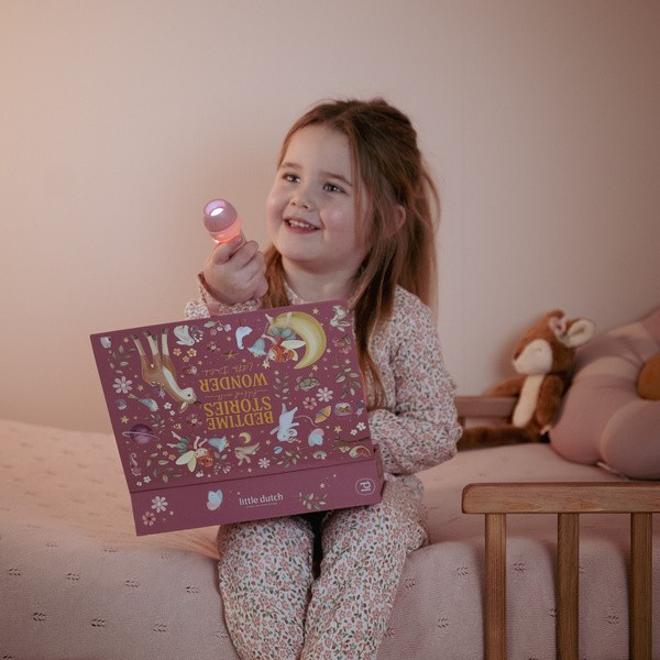 pol_pl_Little-Dutch-Latarka-projektor-z-bajkami-Roz-5012_11.jpg
