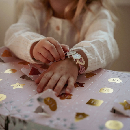 pol_pm_Little-Dutch-Kalendarz-adwentowy-Stworz-swoje-bransoletki-charms-5648_4.png