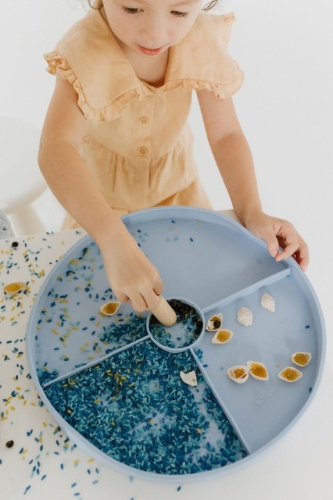 Niebieska-tacka-sensoryczna-Jellystone-Play-Tray-2w1_[52500]_480.jpg