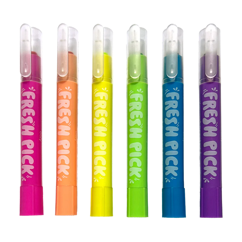OOLY-Fresh-Pick-Apple-Scented-Gel-Crayons-Row.webp
