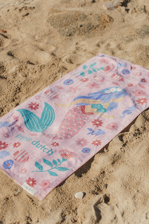 pol_pm_Little-Dutch-Recznik-plazowy-Dreamy-Mermaid-Multicolour-60x120cm-5926_4.jpg