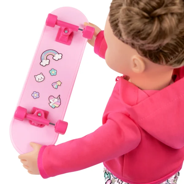 BD30568-zestaw-ubranek-skate-into-fun-og-naklejki-personalizowanie-deskorolki-600x600.webp
