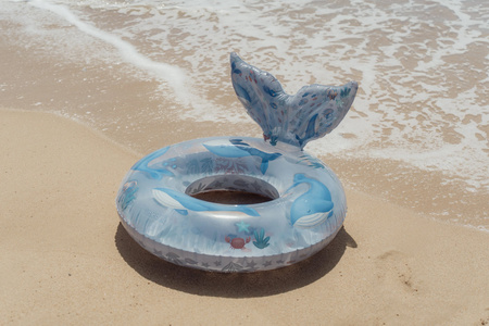 pol_pm_Little-Dutch-Kolo-do-plywania-Ocean-World-91cm-5833_3.jpg