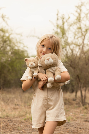 pol_pm_Little-Dutch-Przytulanka-Lwica-17cm-Safari-Friends-GRS-6034_9.jpg