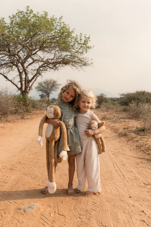 pol_pm_Little-Dutch-Przytulanka-duza-Malpka-Safari-Friends-GRS-6039_3.jpg