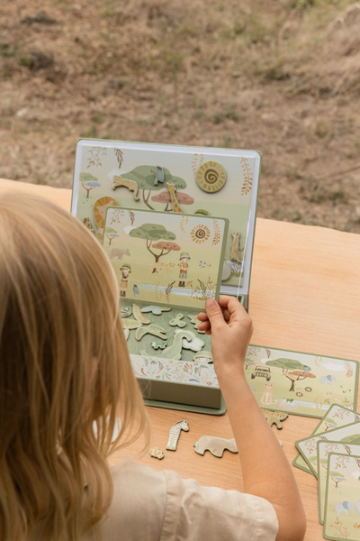 pol_pl_Little-Dutch-Magnesy-w-pudelku-Safari-Friends-FSC-6210_9.jpg