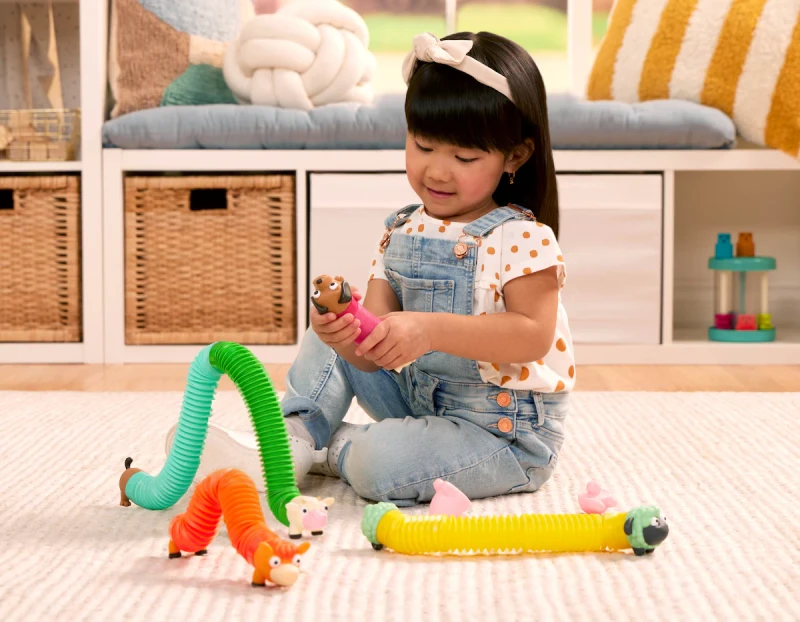 Sensoryczne rurki ze zwierzątkami farma Battat Li’l Barn Buddies harmonijki